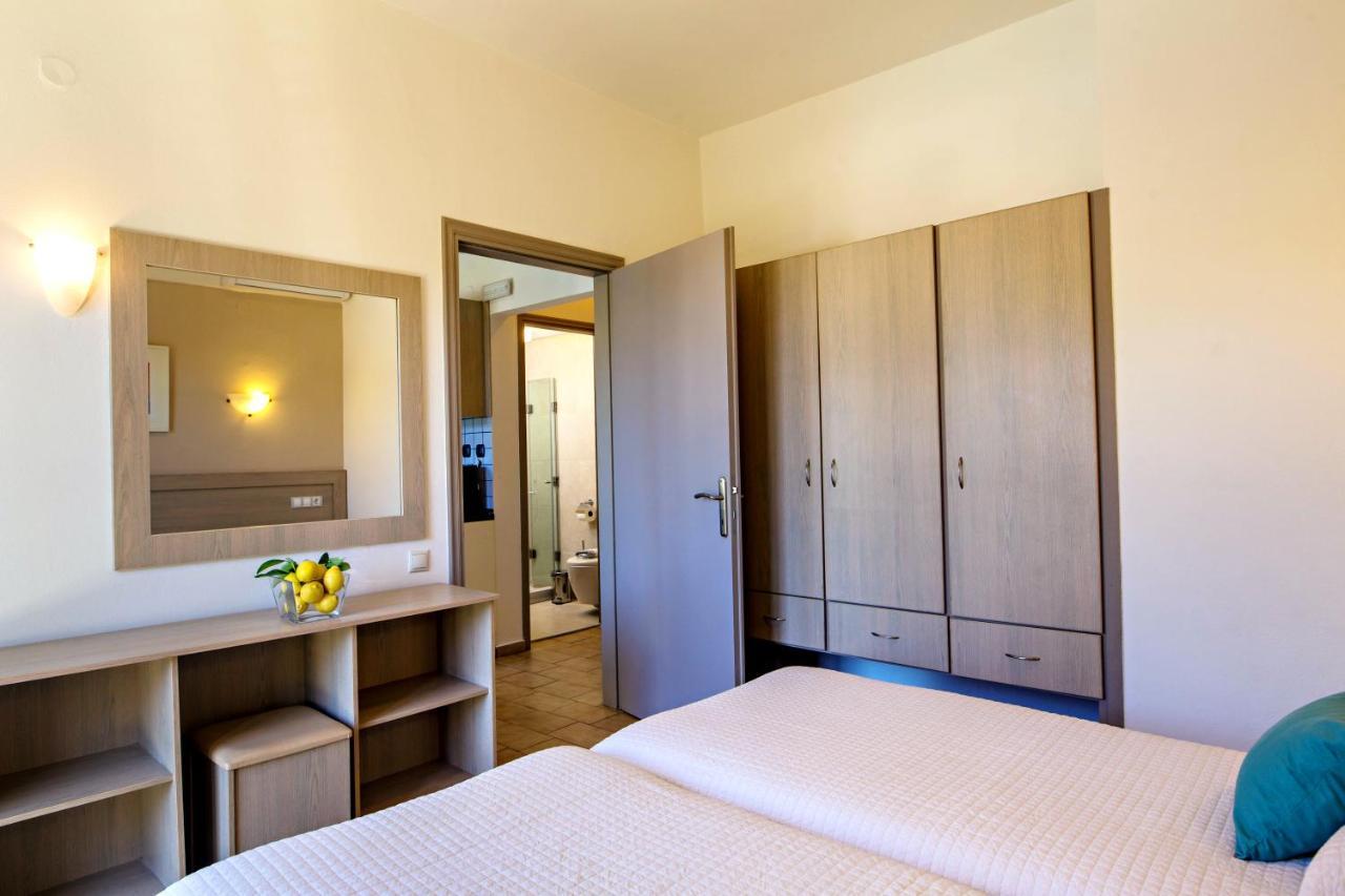 Lefka Apartments Parigoria Bagian luar foto