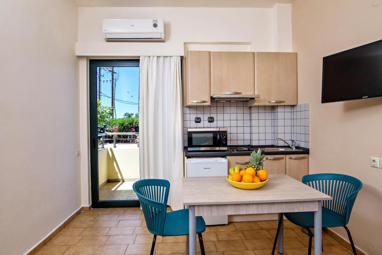 Lefka Apartments Parigoria Bagian luar foto