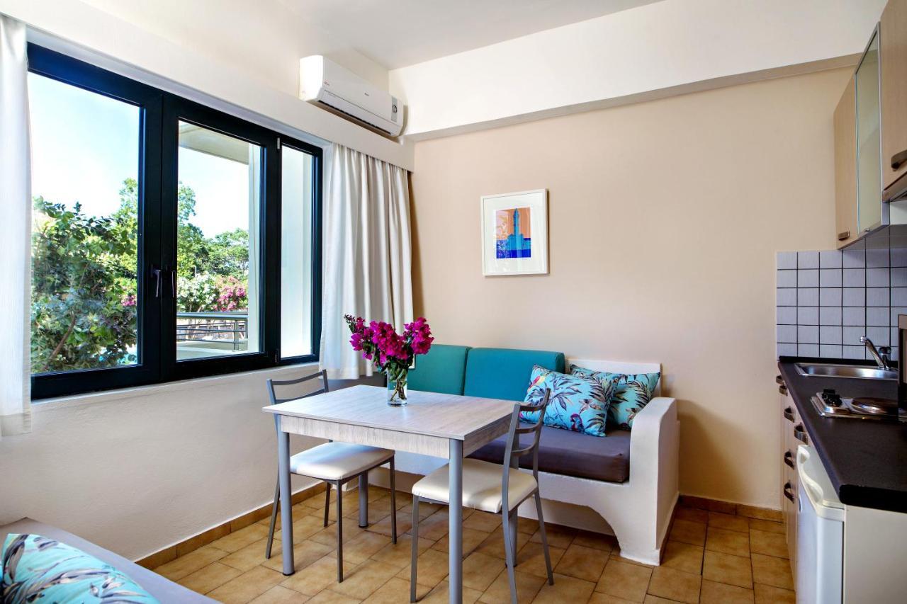 Lefka Apartments Parigoria Bagian luar foto