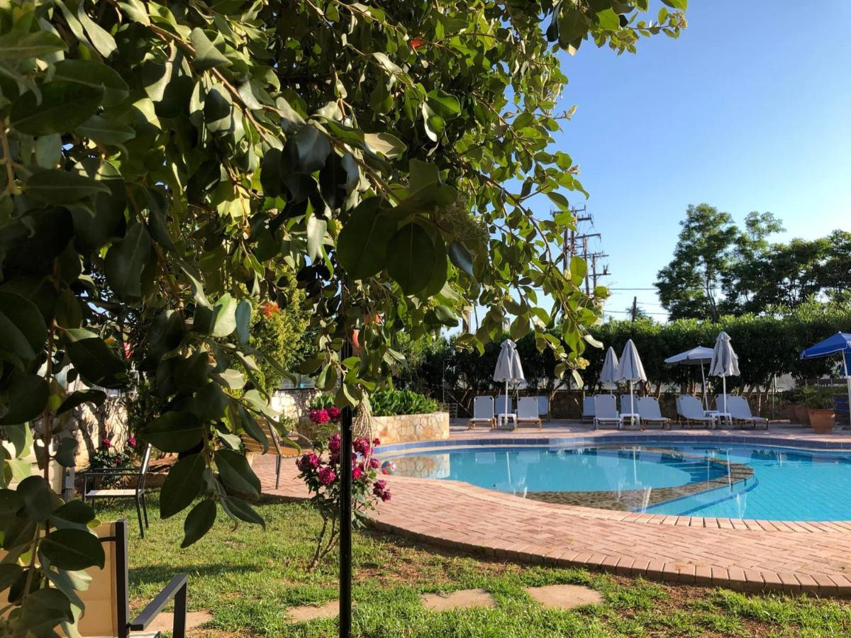 Lefka Apartments Parigoria Bagian luar foto