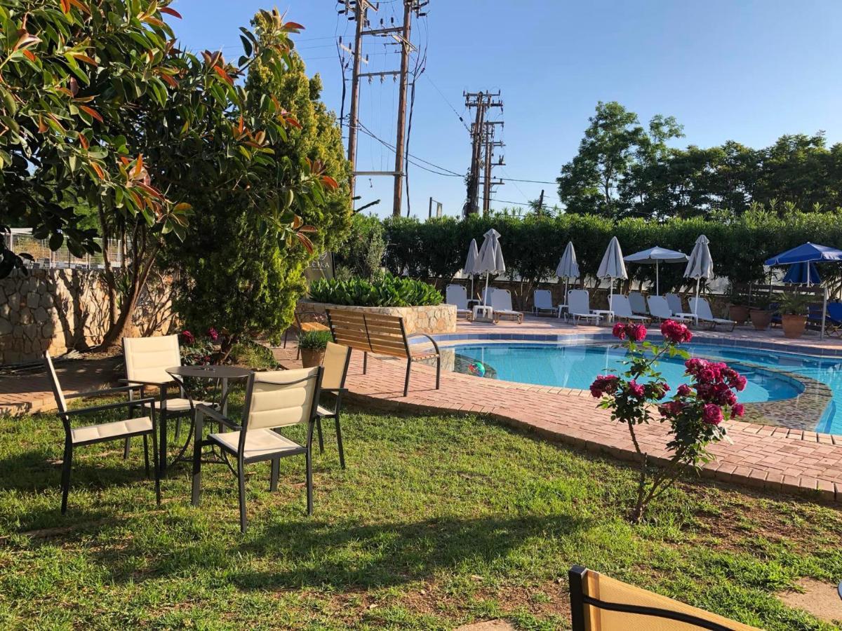 Lefka Apartments Parigoria Bagian luar foto