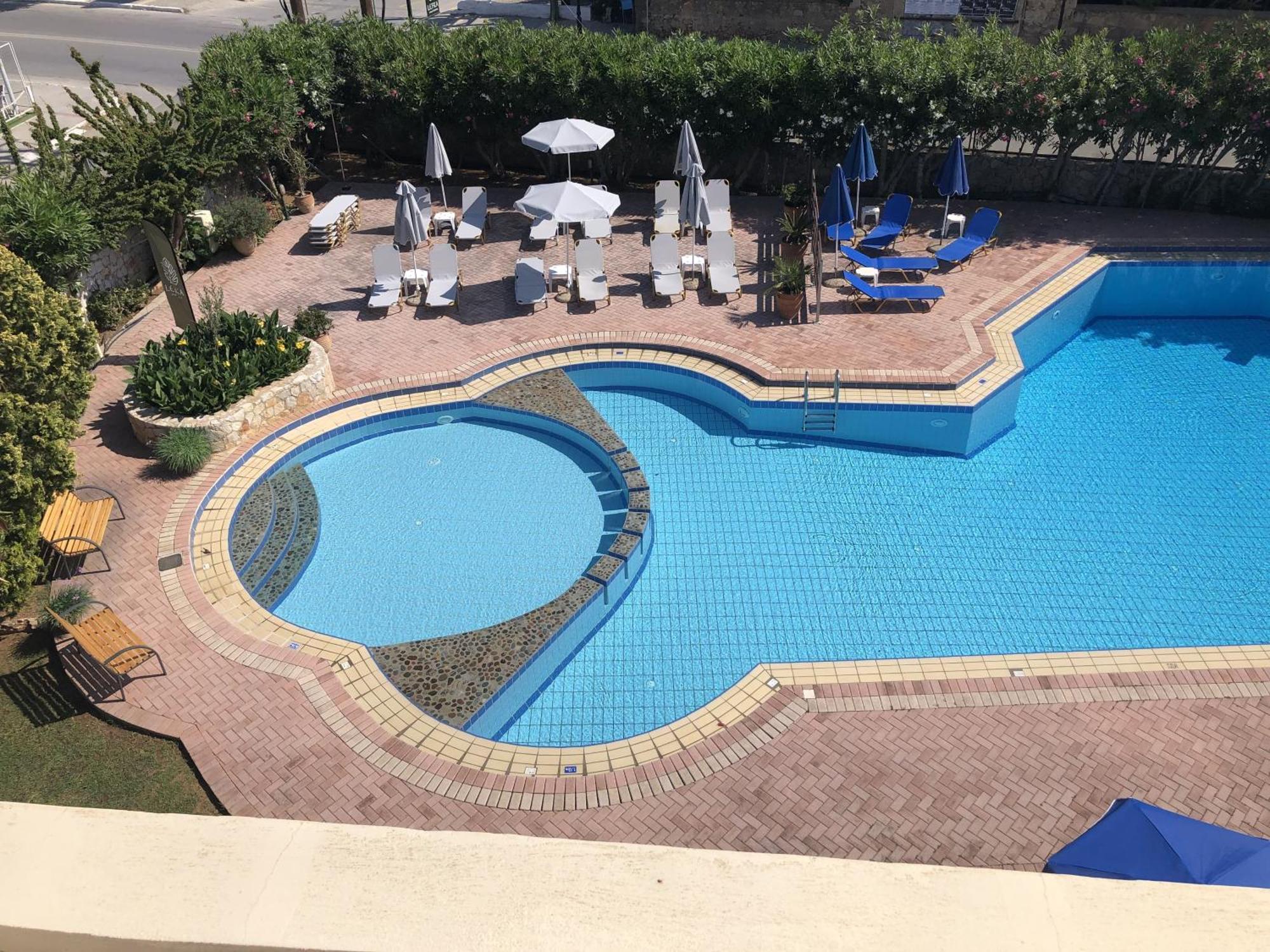 Lefka Apartments Parigoria Bagian luar foto